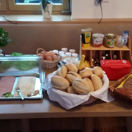 & Am Rennsteig Pensjonat *