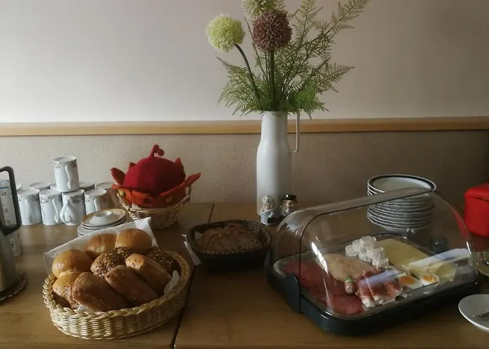 Konukevi & Am Rennsteig Spechtsbrunn