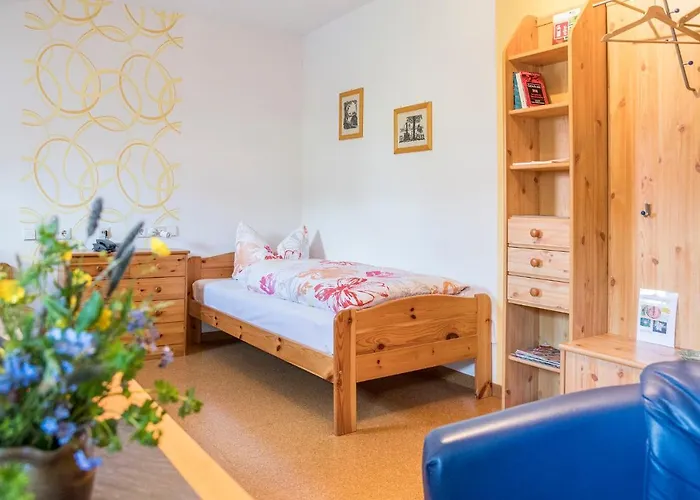 & Am Rennsteig Gasthuis Spechtsbrunn