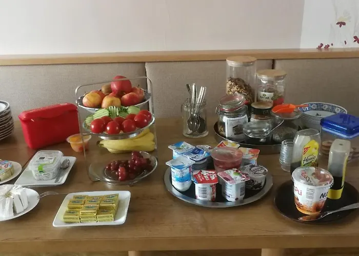 & Am Rennsteig Konukevi