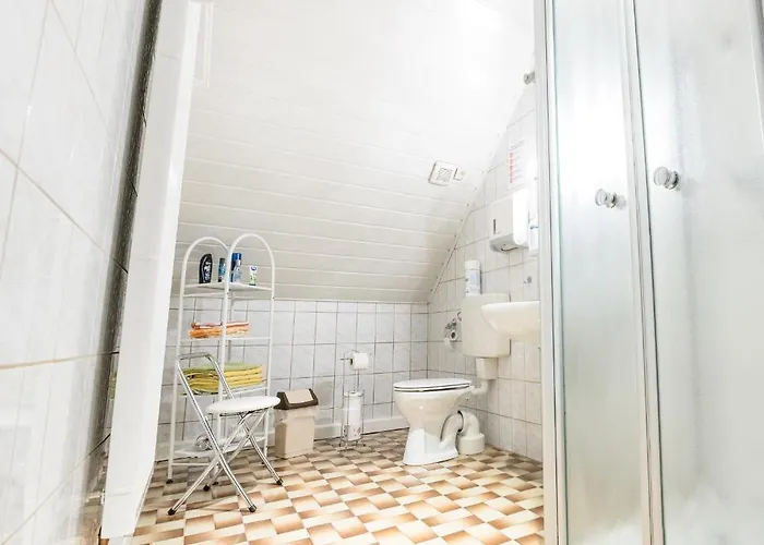 & Am Rennsteig Konukevi